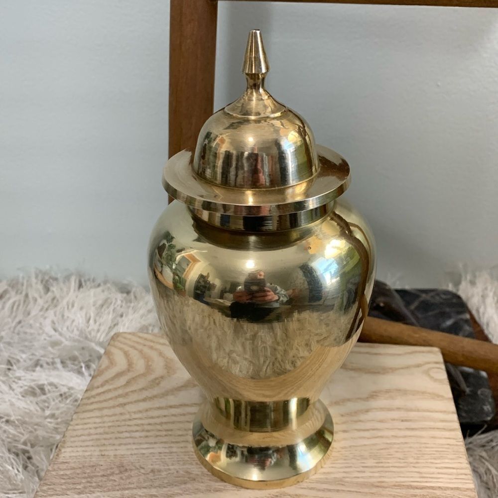 Vintage Solid Brass Urn‎ Vase With Lid Made In India Enesco Imports Corp.